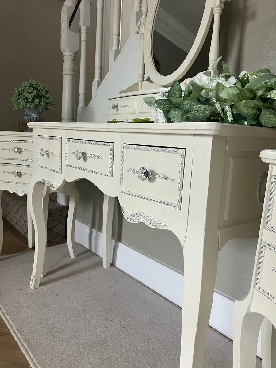 Dressing table mirror and locker’s. Price in add - Image 3