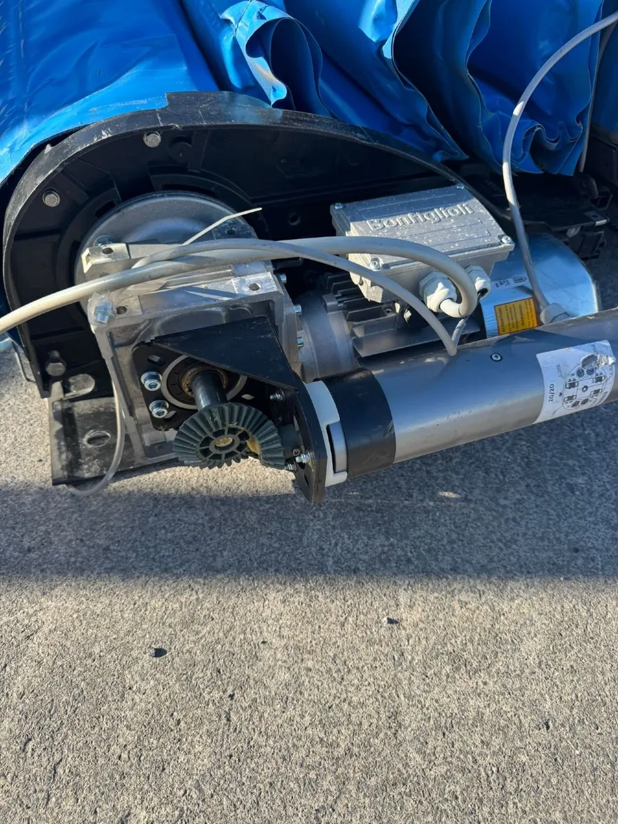 Roller Door - Image 3