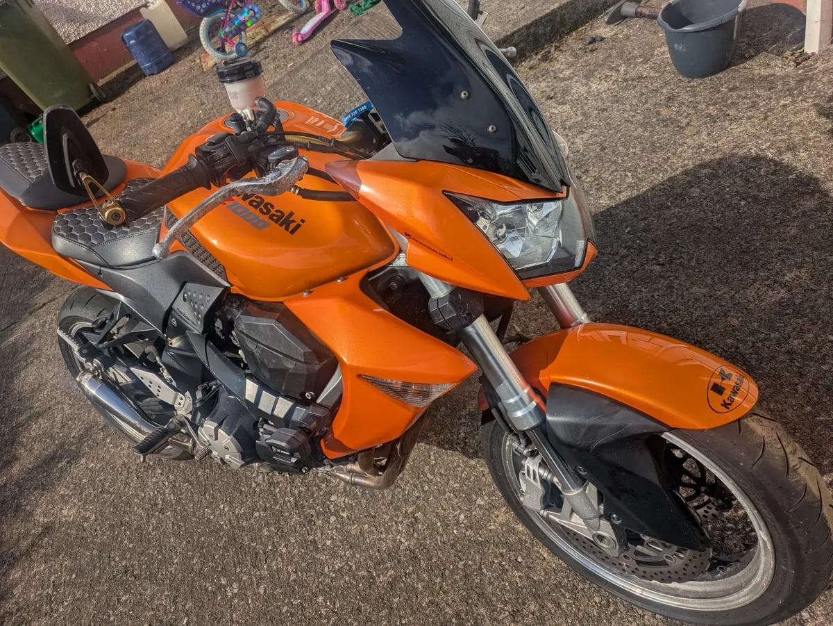 Kawasaki ZR 2007 - Image 1