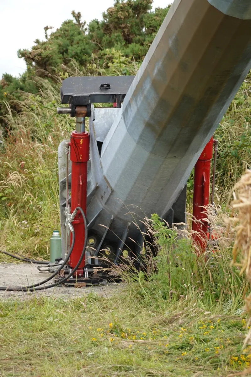 wind turbine generator 12kW CnF with 15m tower - Image 2