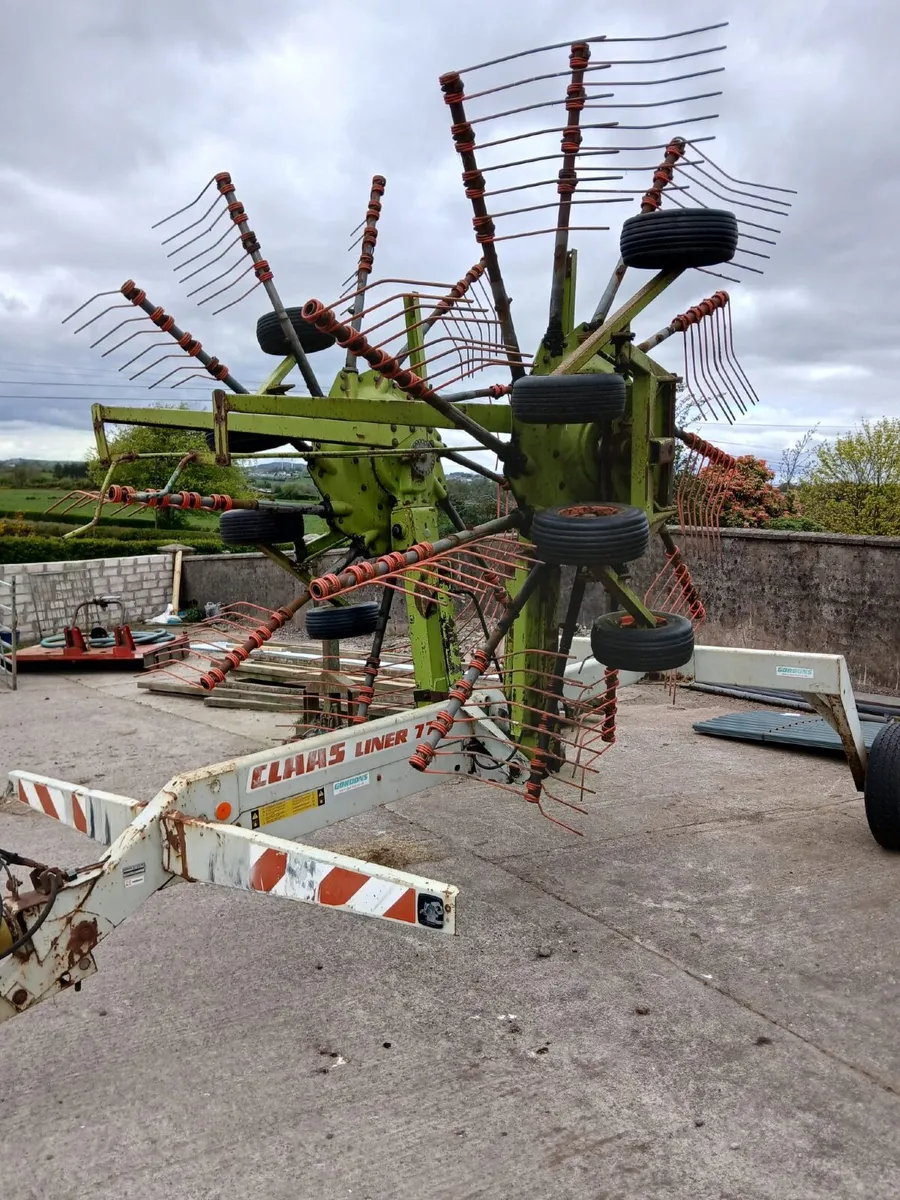 Claas Liner 770 Twin-rotor rake - Image 1
