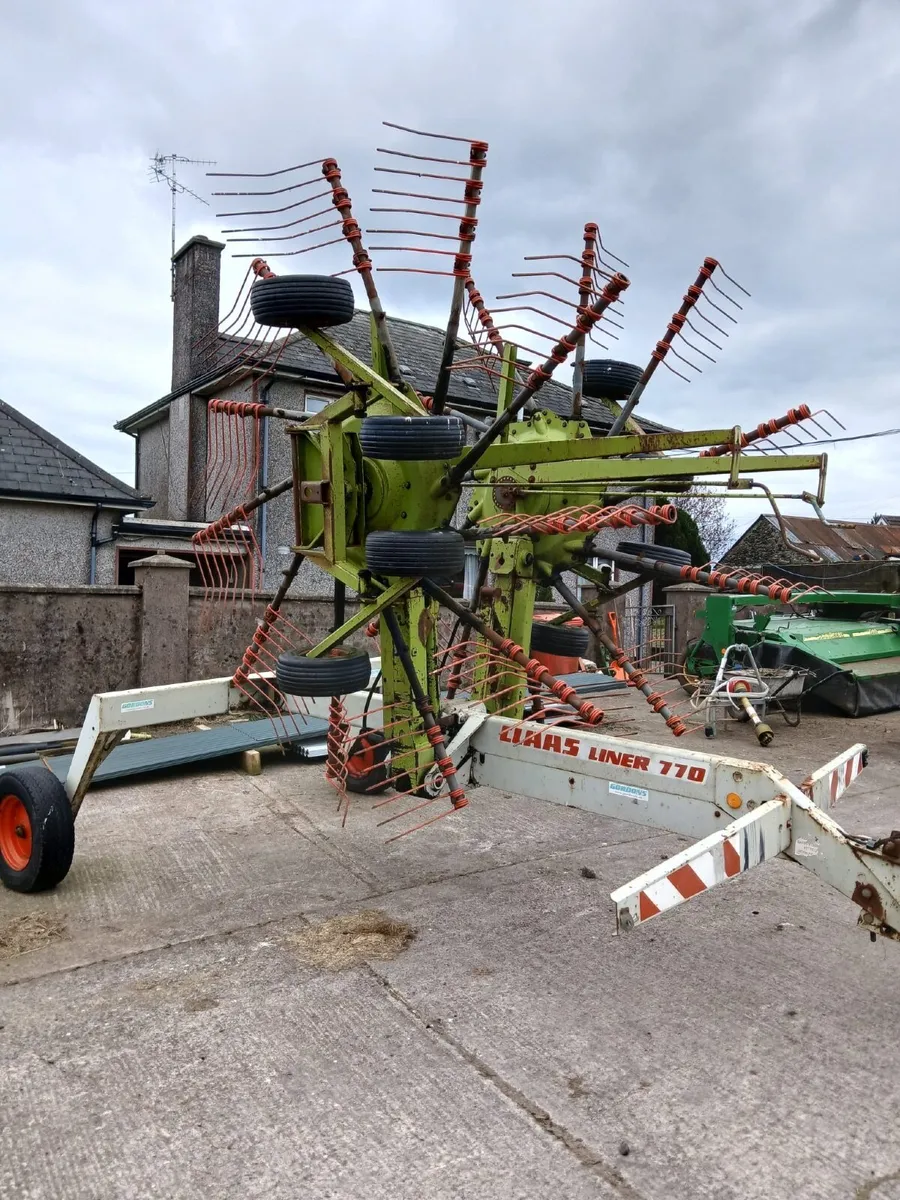 Claas Liner 770 Twin-rotor rake - Image 2