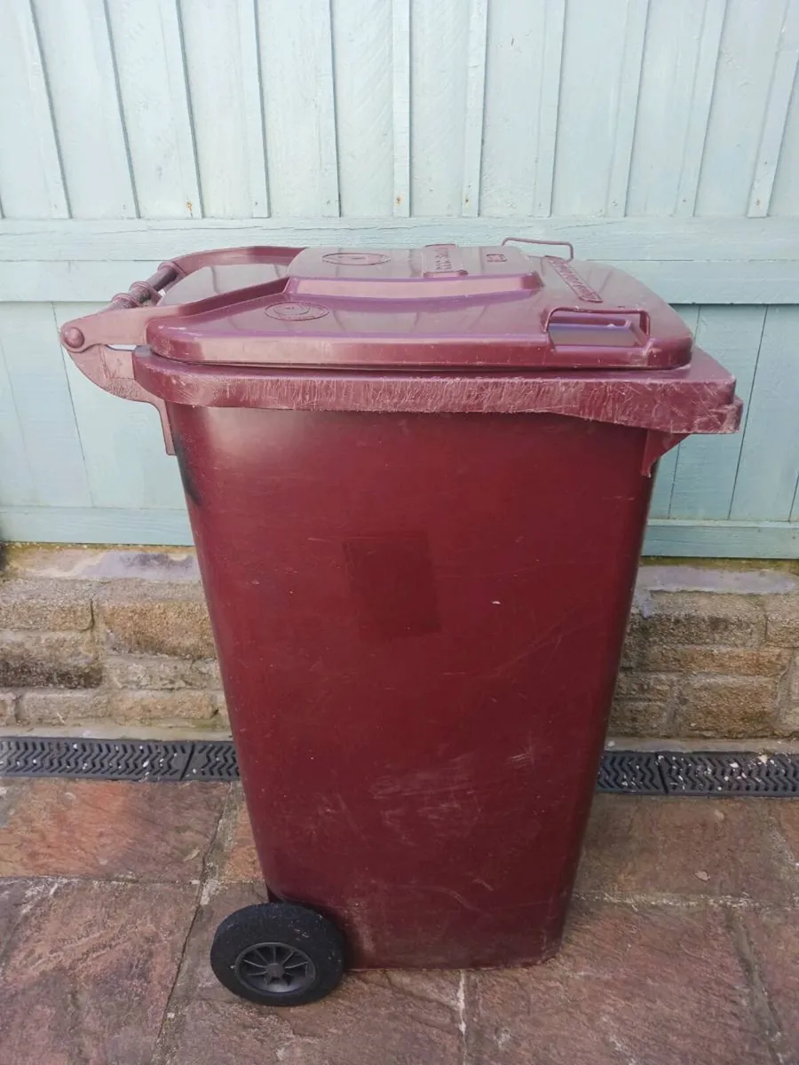 Wheelie bin - Image 2