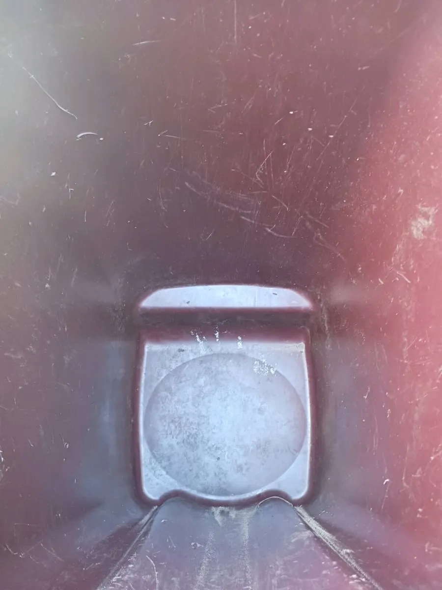 Wheelie bin - Image 3