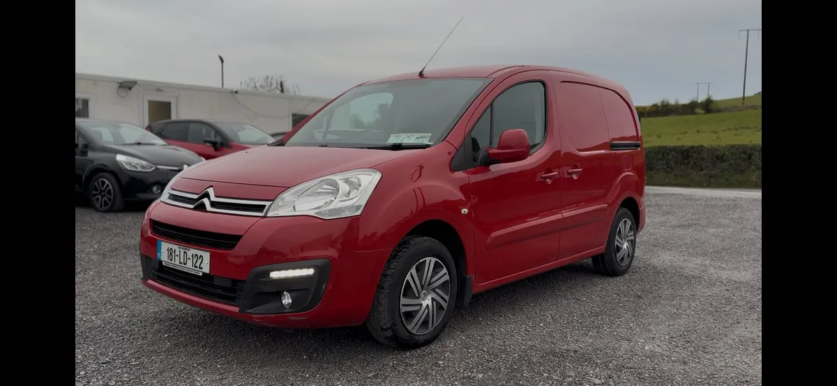 Citroen Berlingo 2018 1.6 fresh cvrt - Image 3