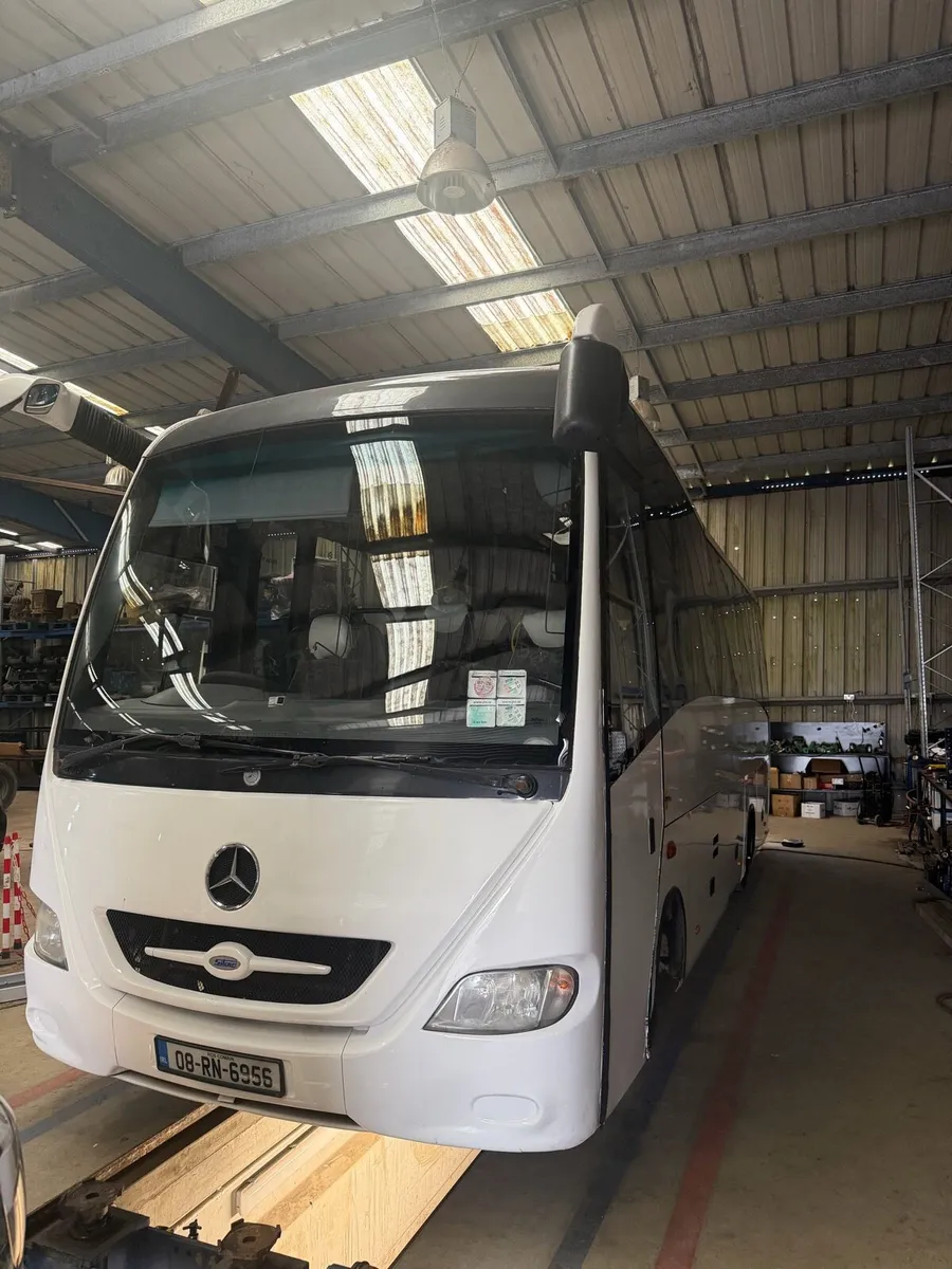 Mercedes Sitcar - Image 1