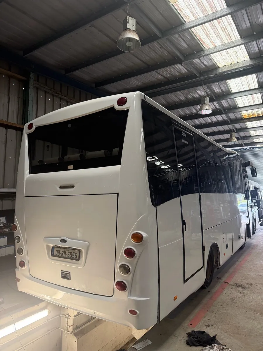 Mercedes Sitcar - Image 2