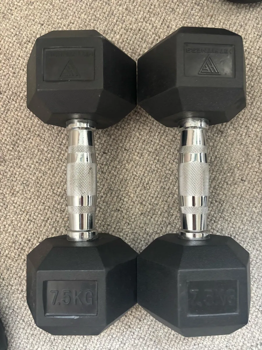 Hex Dumbbell Set + 12kg Medicine Ball – €150 - Image 3