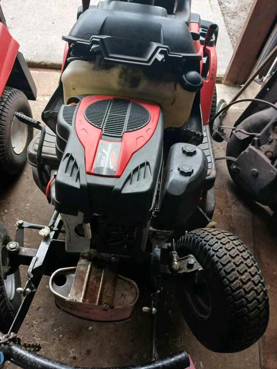 Ride on mowers breaking for parts - Image 4