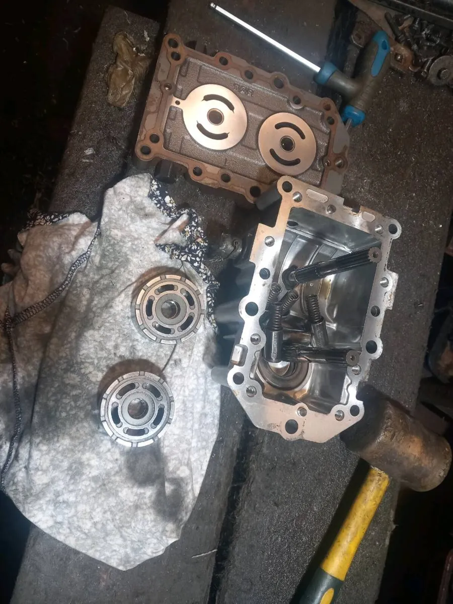 Kubota zero turn pump repairs - Image 3