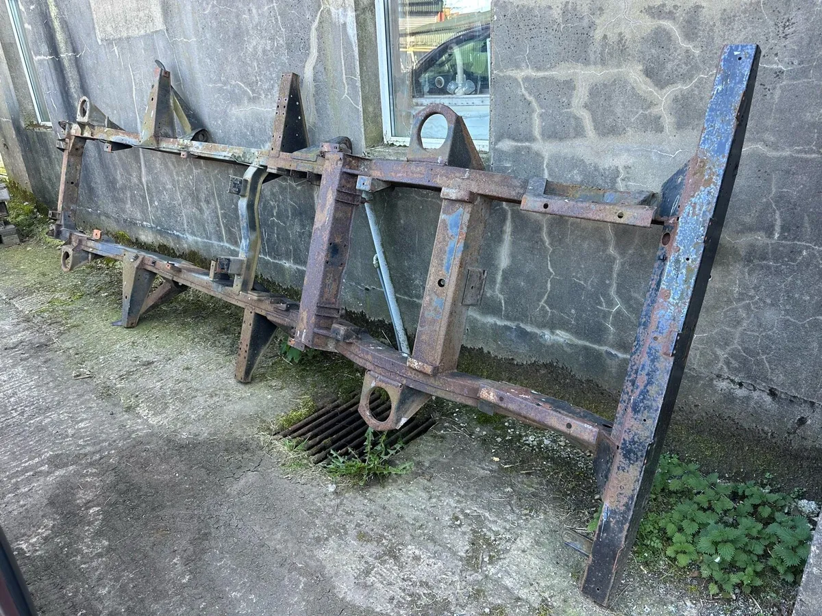 Land Rover Defender 110 Chassis and Log Book - Image 1