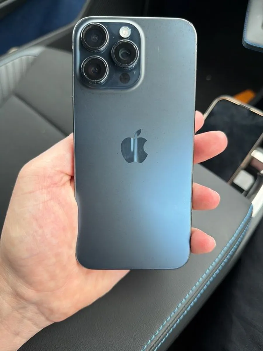 Iphone 15 Pro Max unlocked - Image 3