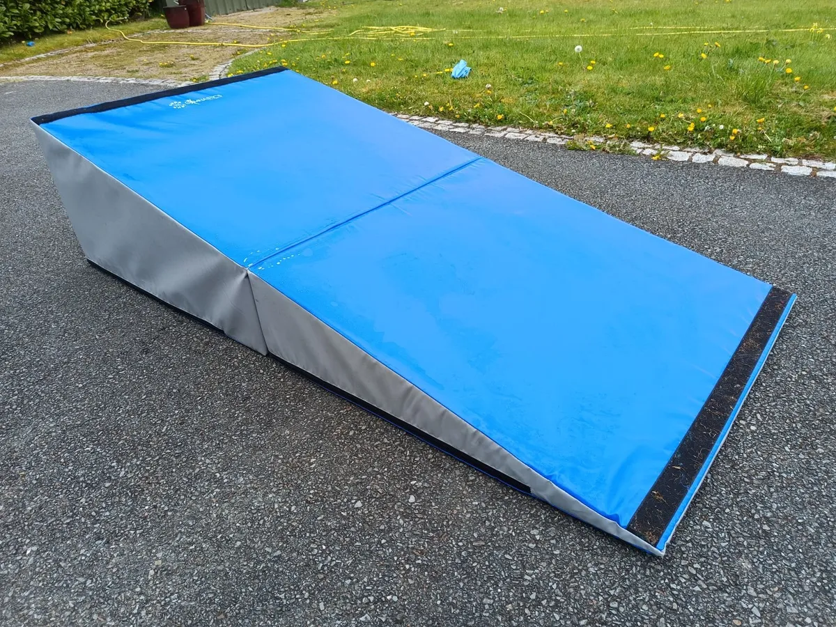 Sure Shot Foldable Gymnastics Wedge - Image 2