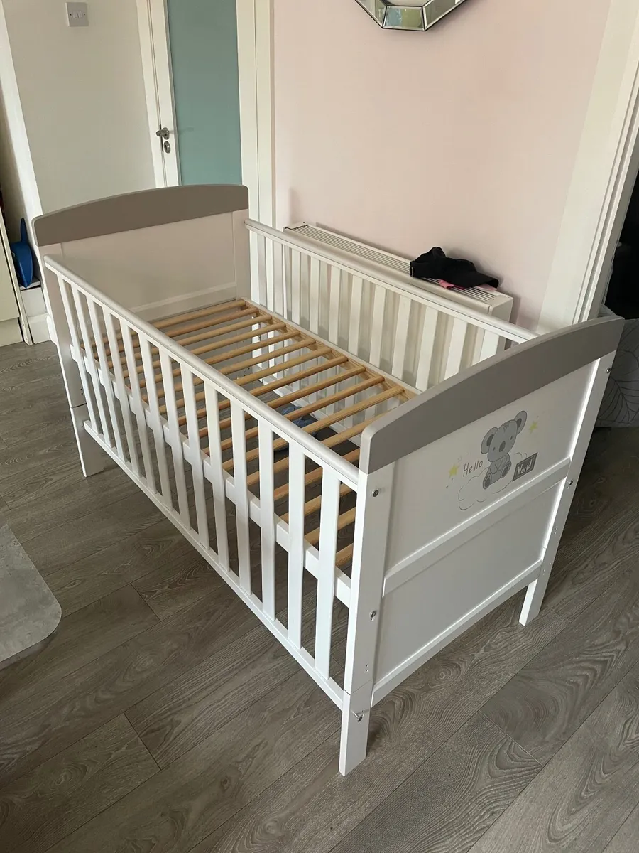 Cot bed - Image 2
