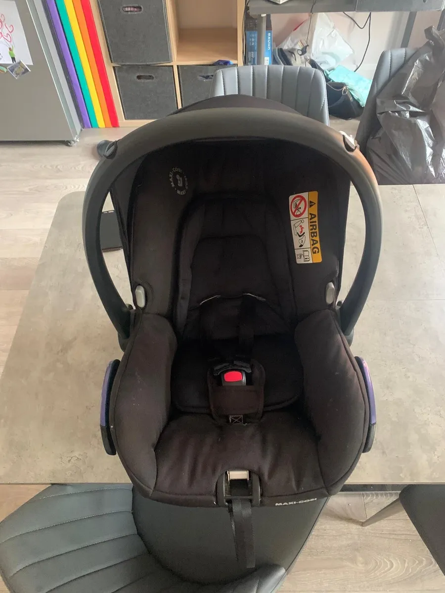 Car seat - Image 3