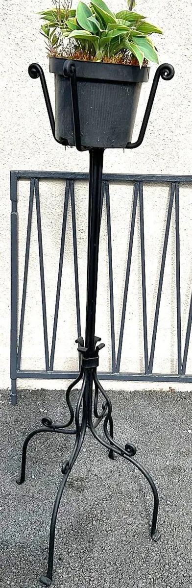 Plant Pot Stands - Image 3