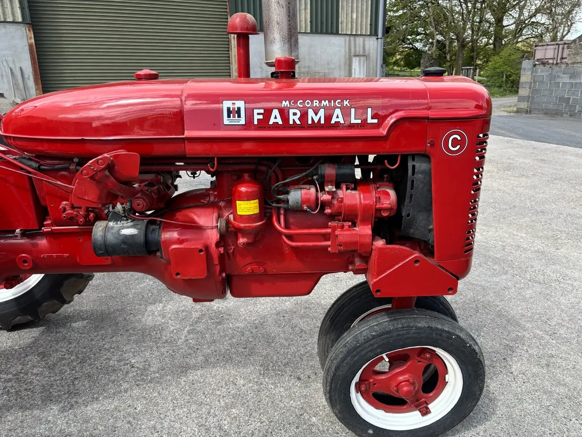 Vintage tractor - Image 2