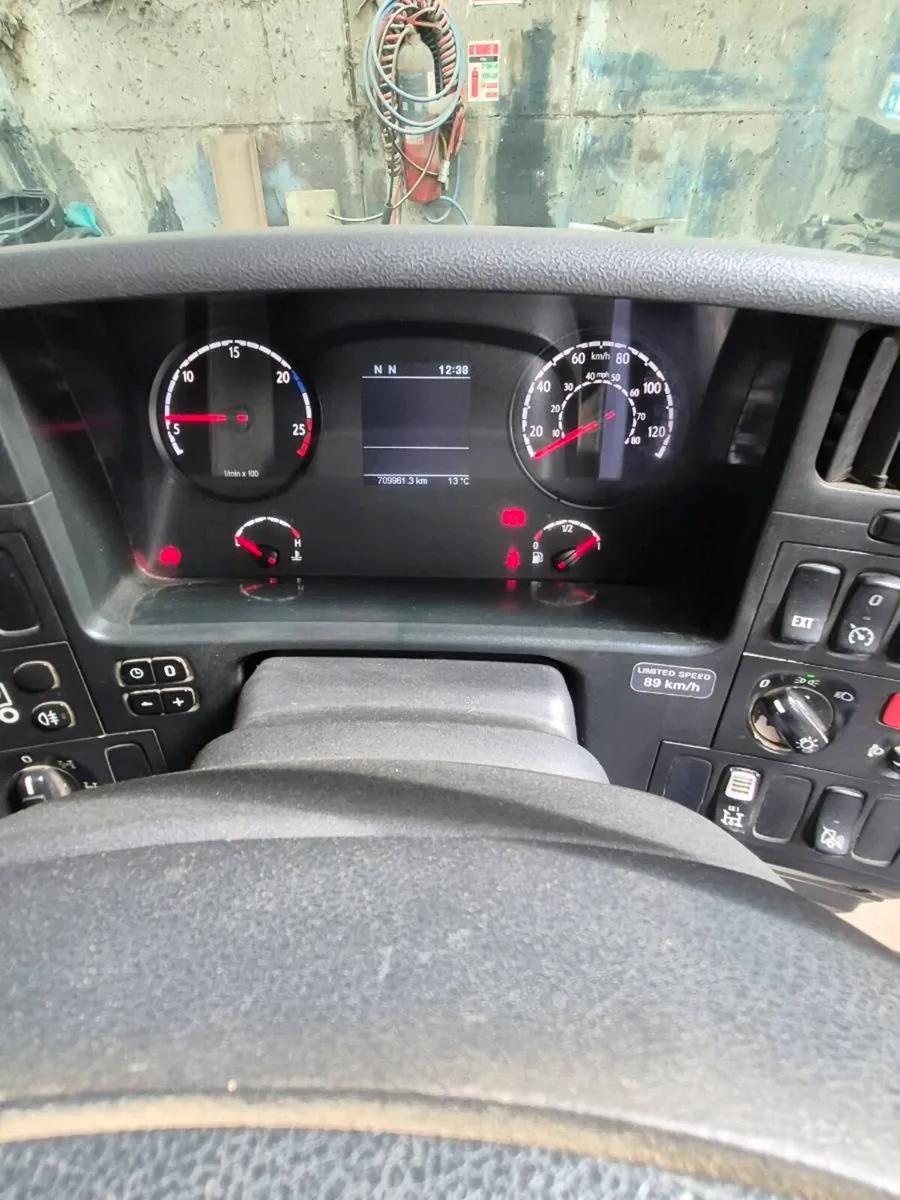 Scania Tipper - Image 4