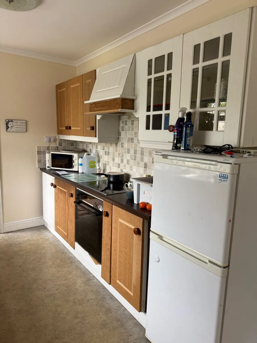 Kitchen units. - Image 2
