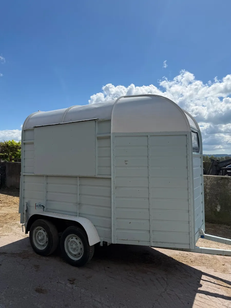 Coffee trailer - Image 1