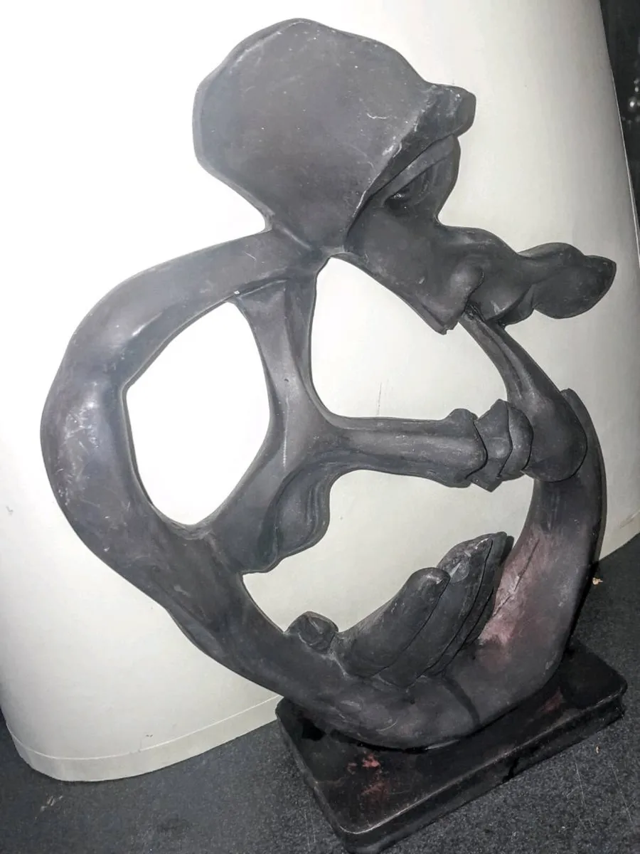 Large abstract metal statue - Image 2