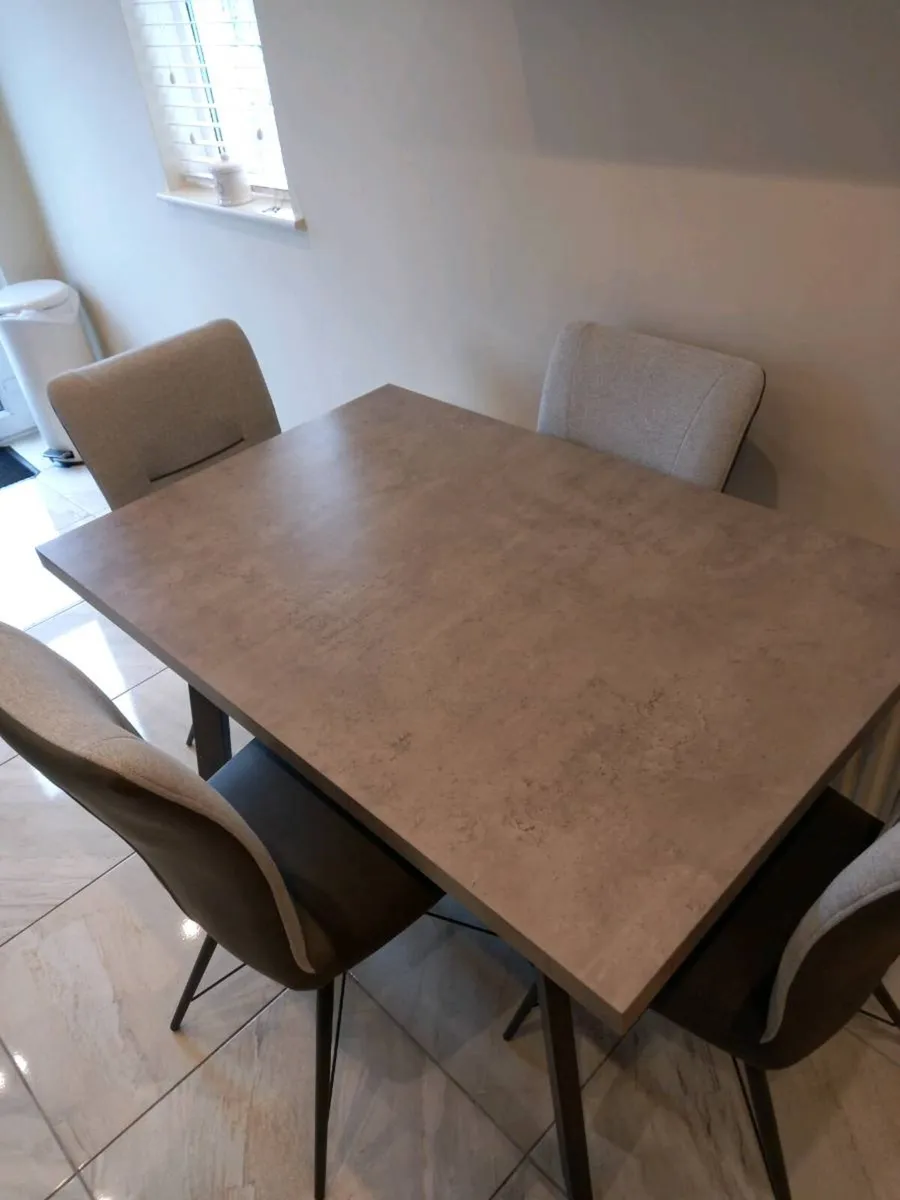 Grey table & 4 chairs - Image 2