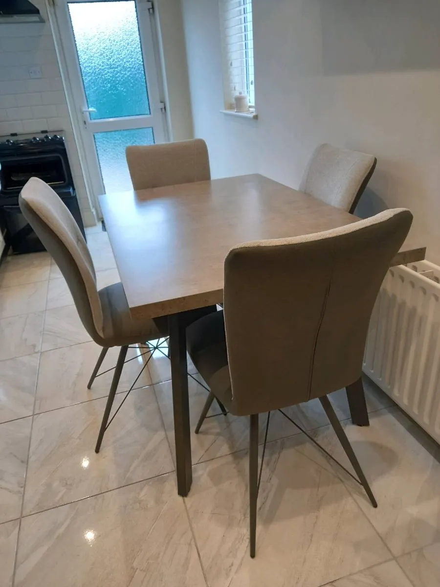 Grey table & 4 chairs - Image 3
