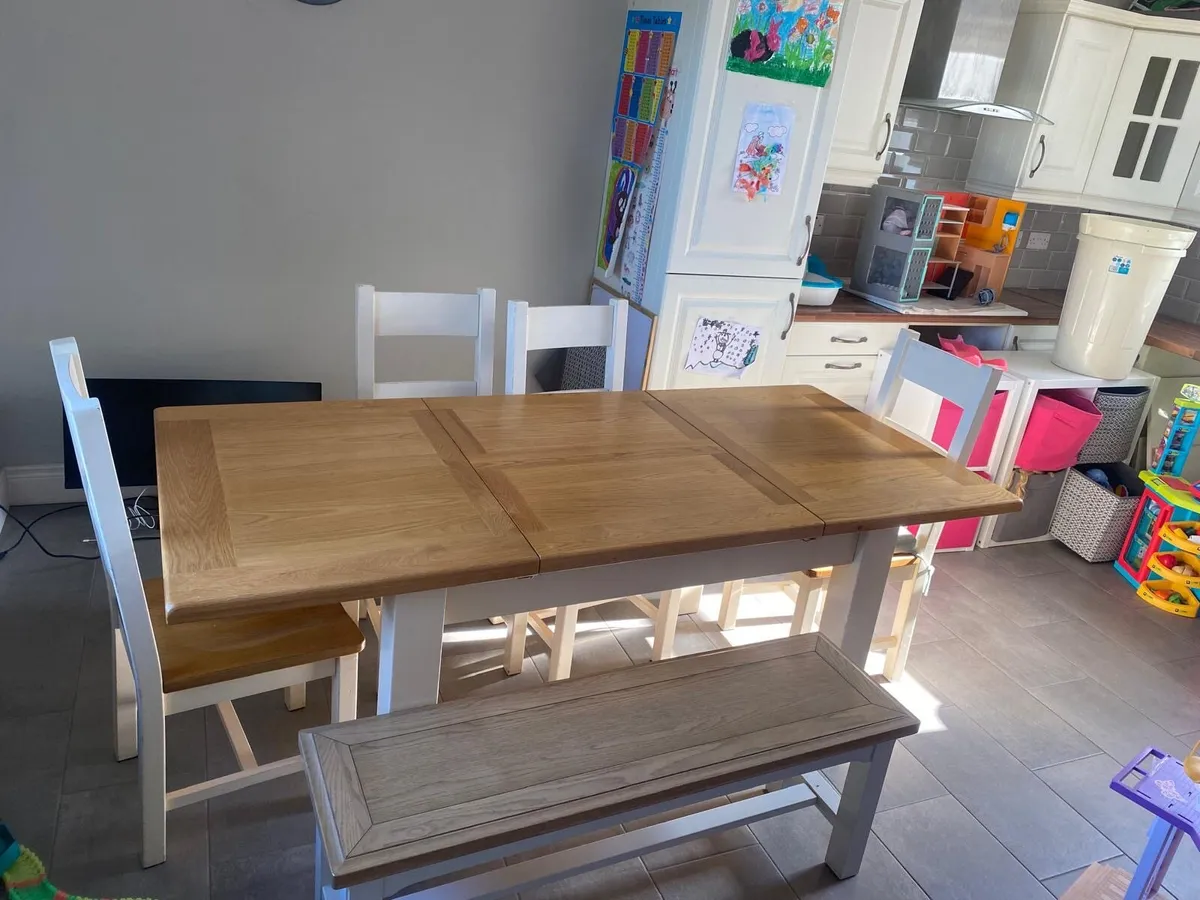 Kitchen/table and chairs for sale - Image 4