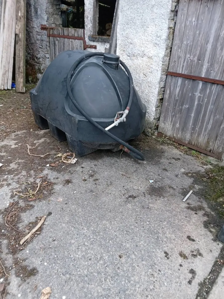 House items - Image 2