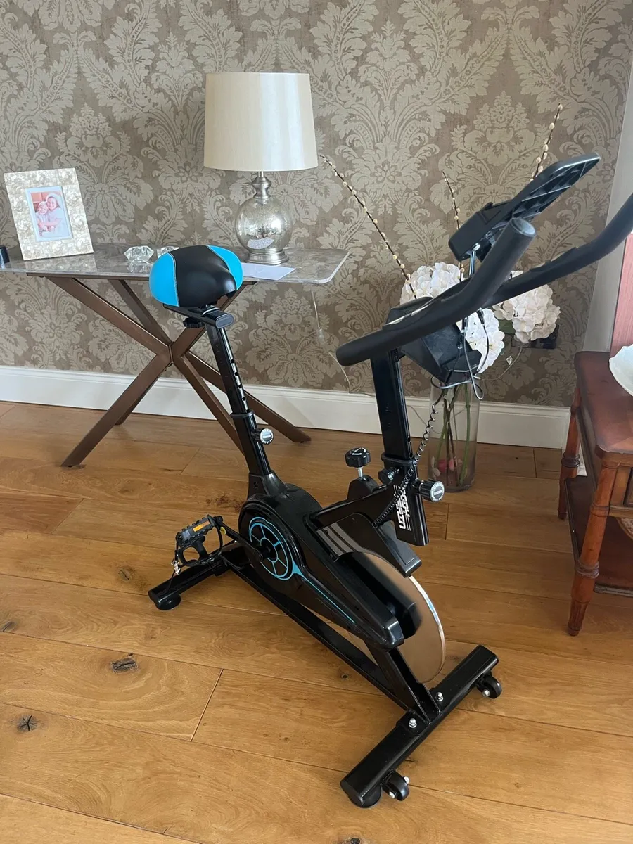 Exercise bike - Image 1