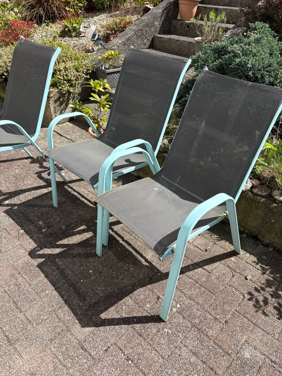Garden furniture - Image 1