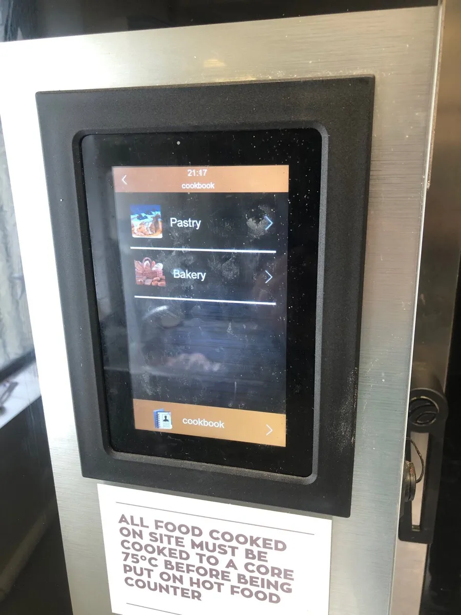 Combi oven with auto wash - Image 2