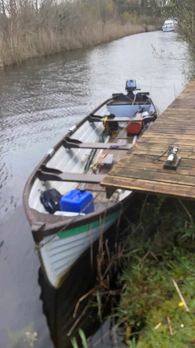 19foot Lake boat - Image 2