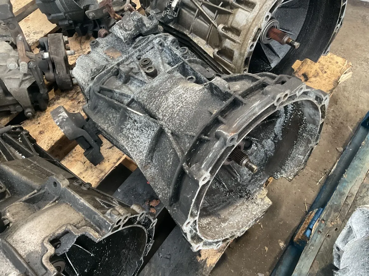 Online Auction Of Gearbox's - Image 4