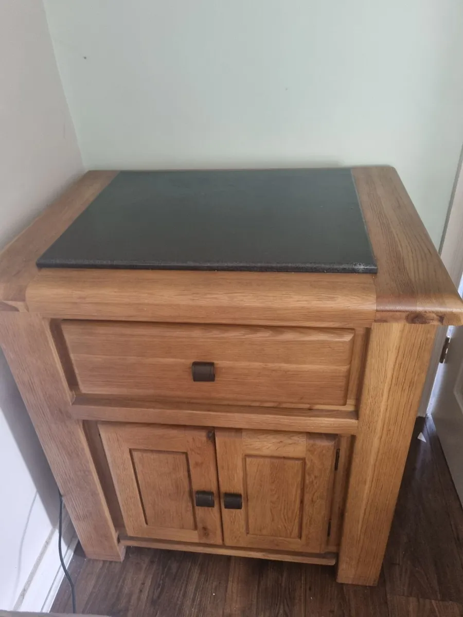 Kitchen table and matching unit - Image 2