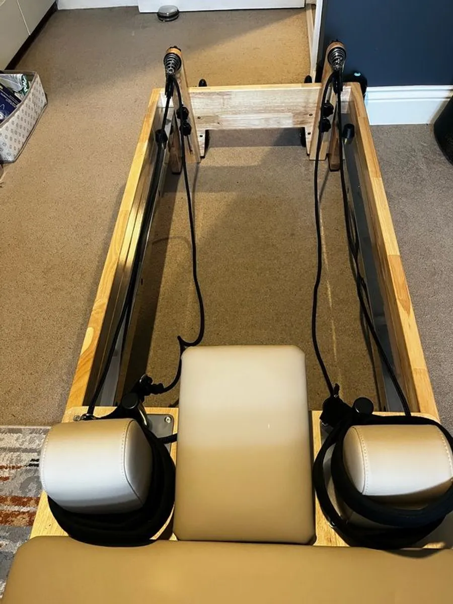 Pilates Reformer - Image 2