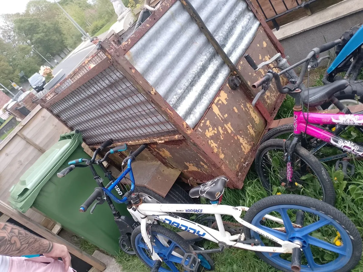 Childs bikes - Image 2