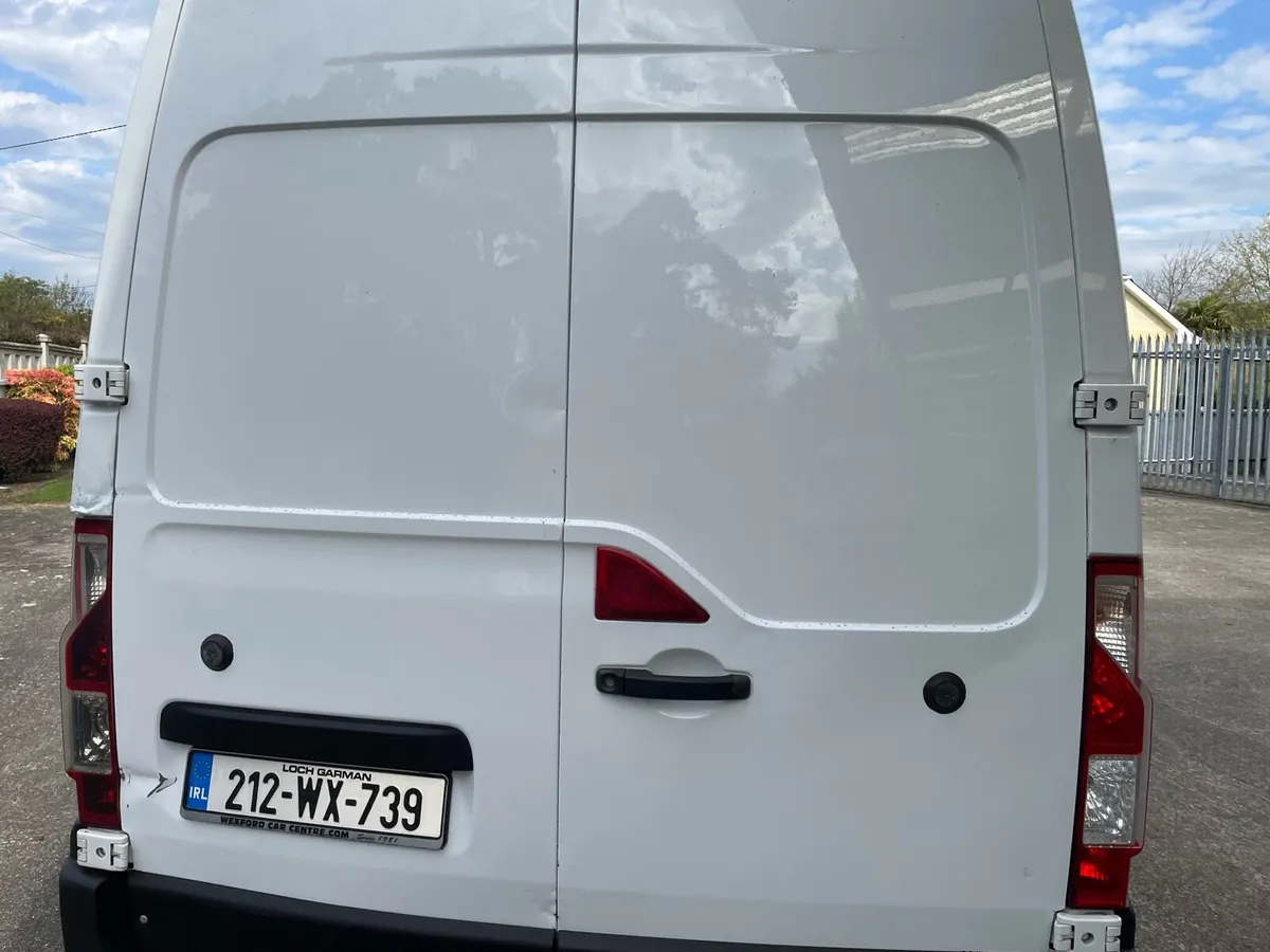 2021 Nissan NV400 - Image 4