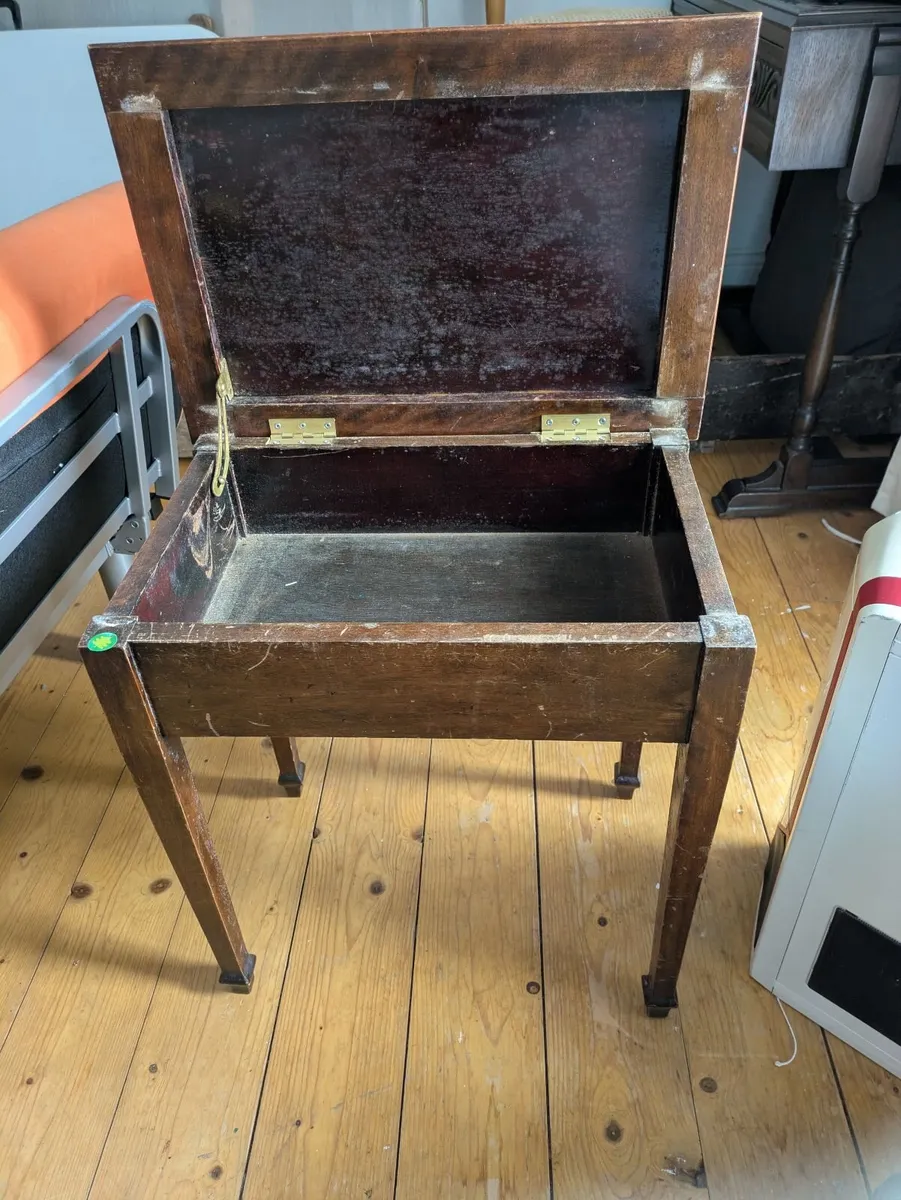 Piano stool free to take away Howth - Image 3