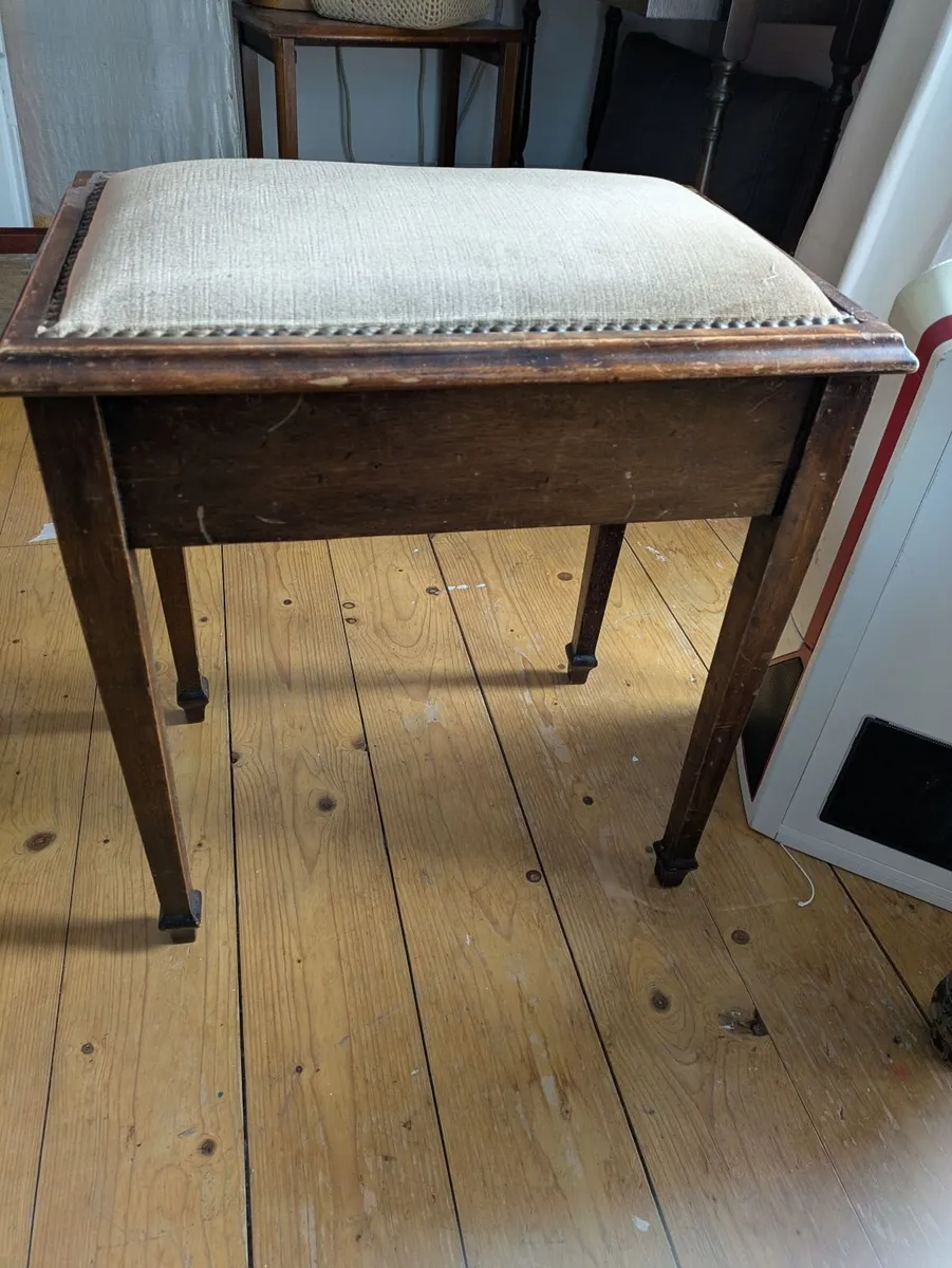 Piano stool free to take away Howth - Image 1