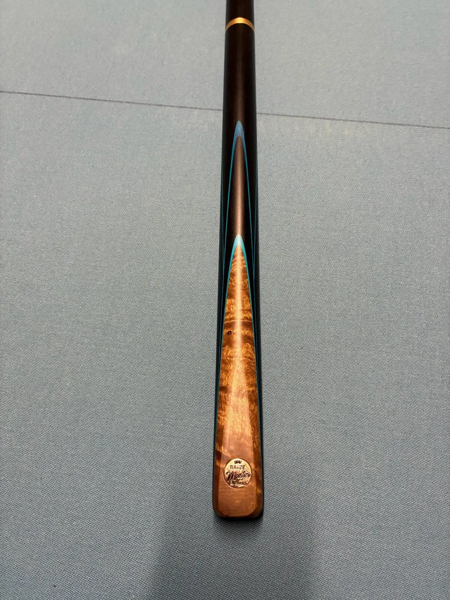 Baize Master Gold Series Cue - Image 2