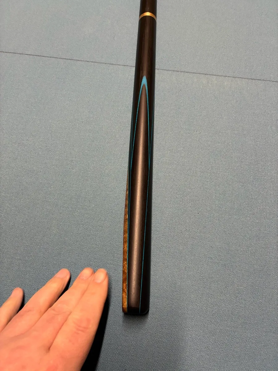 Baize Master Gold Series Cue - Image 3