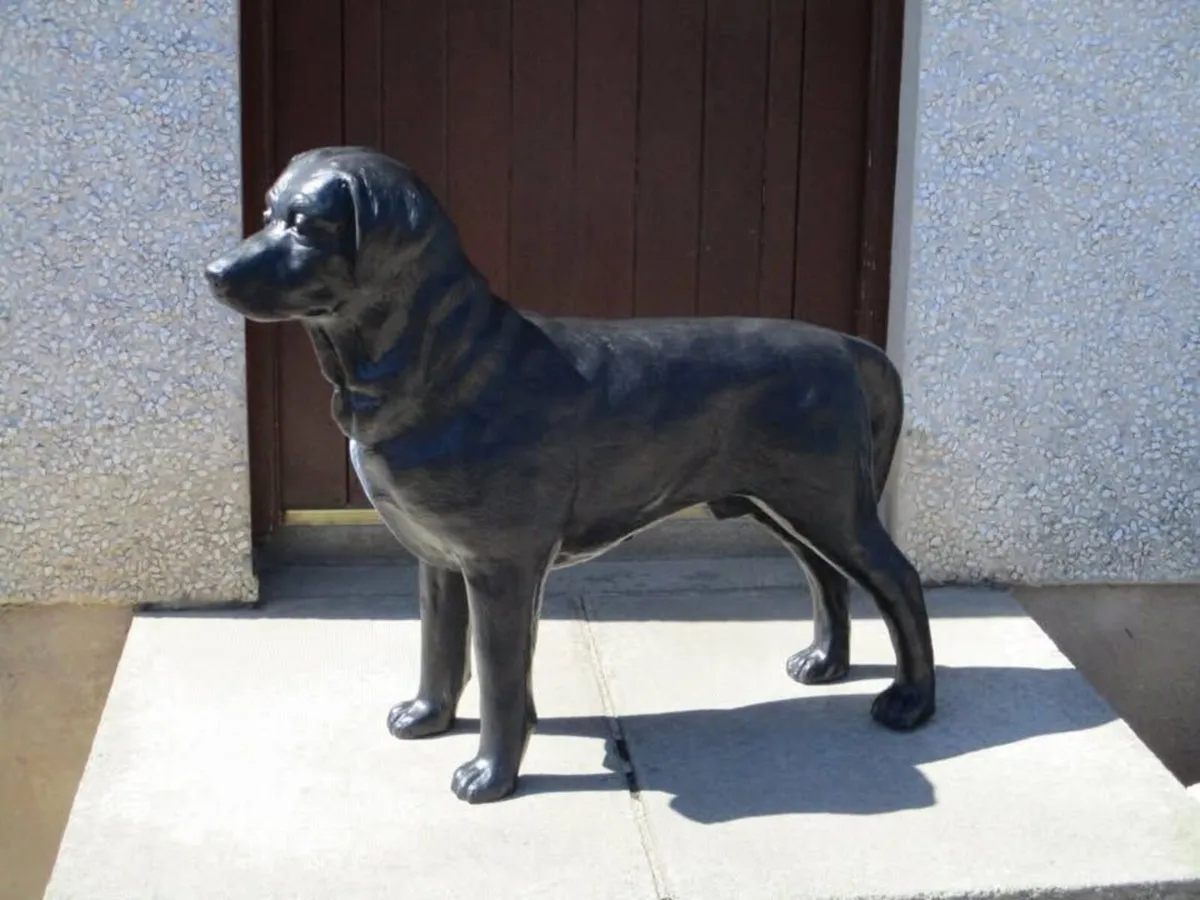 Large Labrador Statue - Image 1
