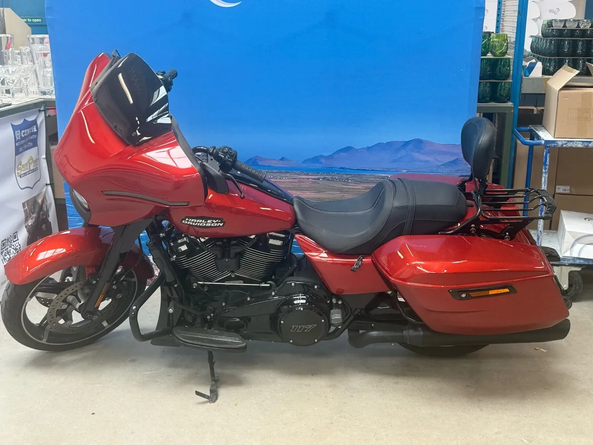 Harley Davidson 2024  Street Glide 117 cubic inch - Image 2