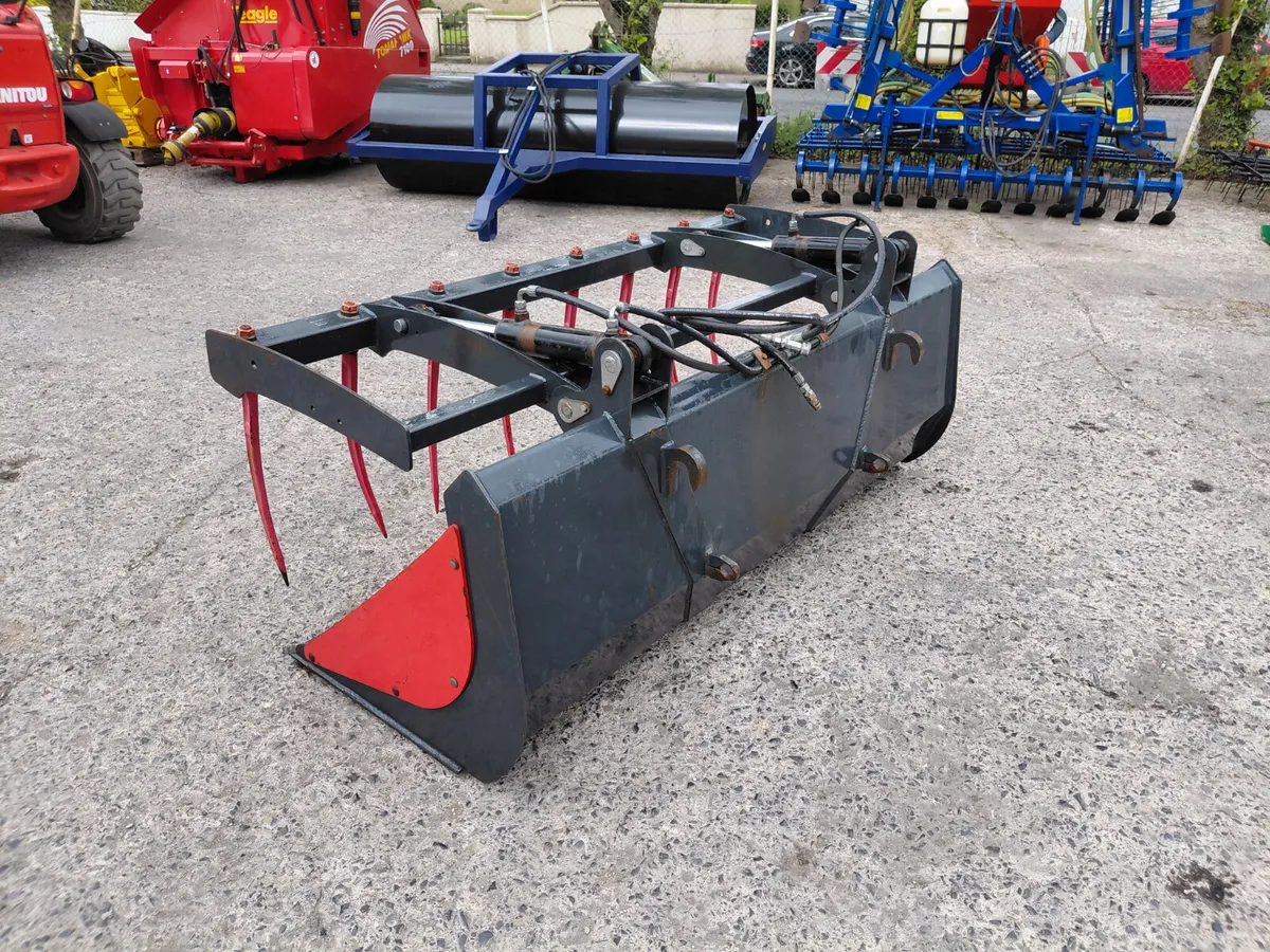 Bucket Grab - Image 2