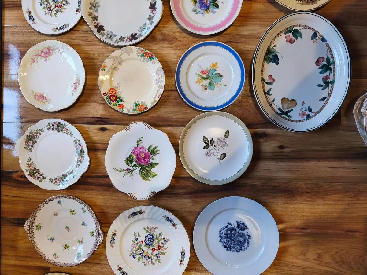 Vintage and Antique plates - Image 2