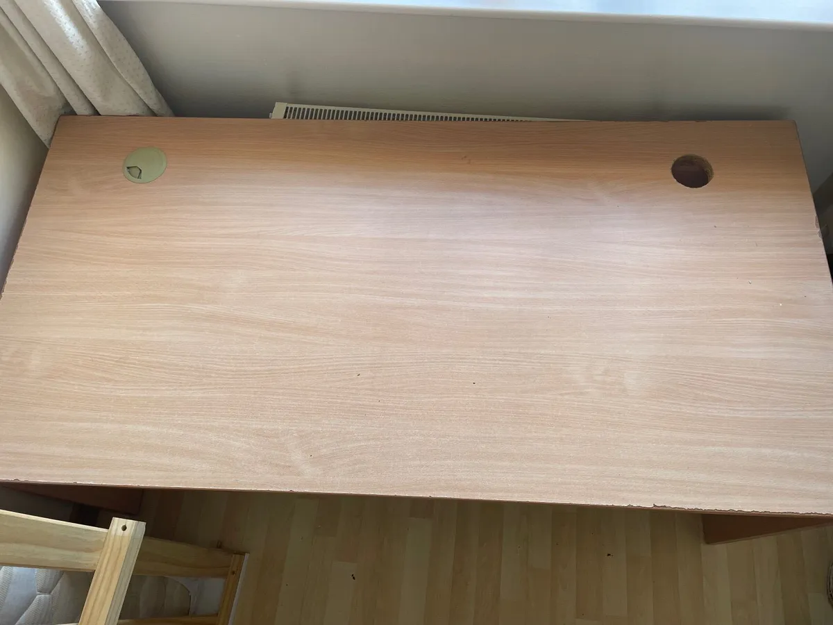 Desk - Image 2