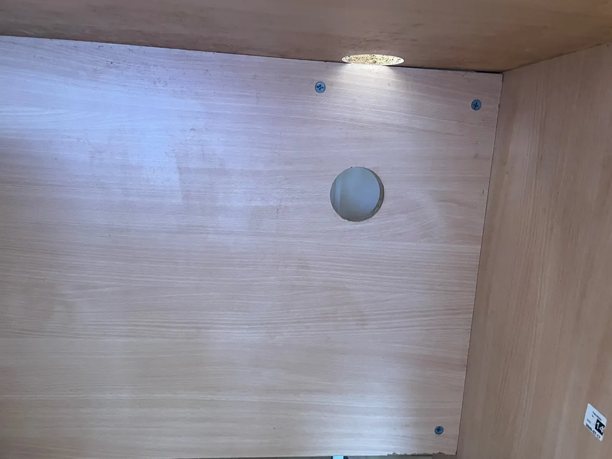 Desk - Image 3