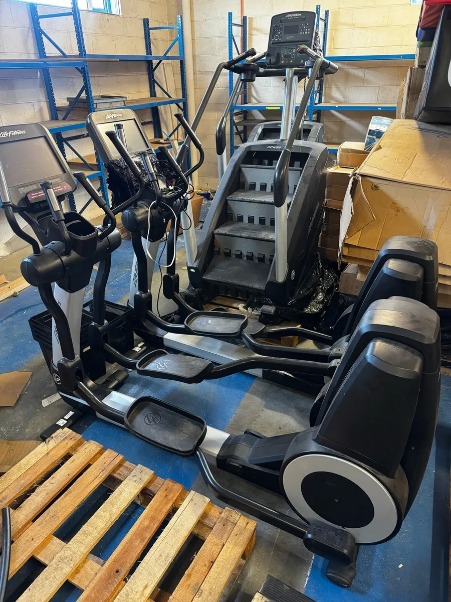 Life fitness cross trainers - Image 2