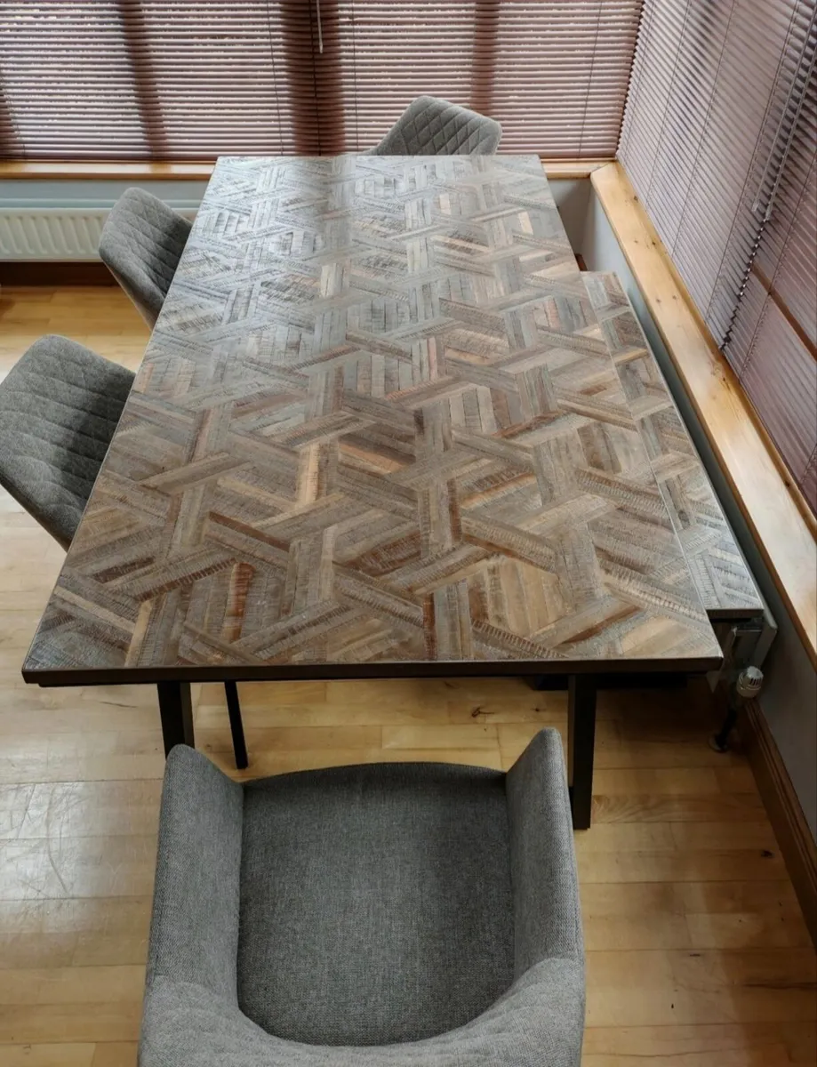 Table bench and 4 chairs - Image 3